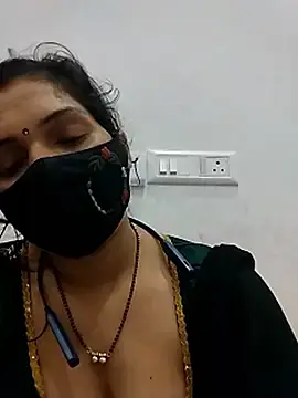 Stripchat Nude Webcam of KAJALBHABHI_