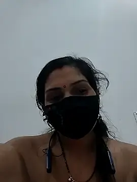 Stripchat Free Live Porn of KAJALBHABHI_