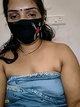 Stripchat Sex Chat of KAJALBHABHI_