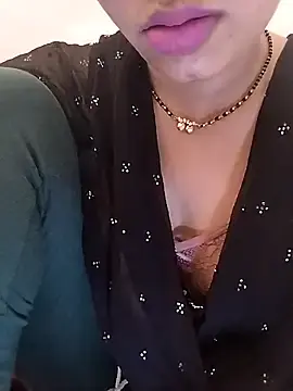 Stripchat Adult Webcams of KAJALBHABHI_