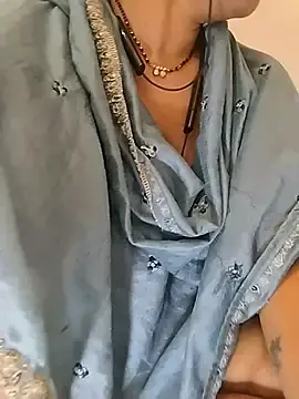 Stripchat Adult Webcam of KAJALBHABHI_