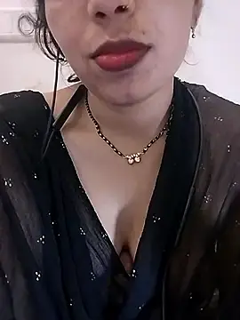 Stripchat Sex Cam of KAJALBHABHI_