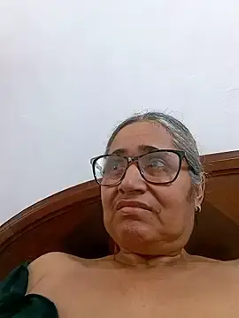 Stripchat Live Sex Cam of _candi