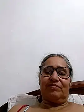 Stripchat Live Sex Cam of _candi