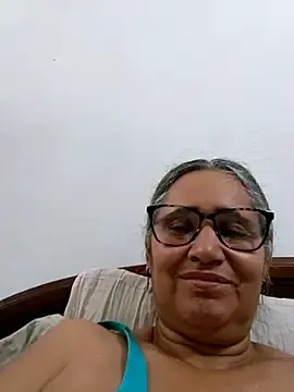 Stripchat Sex Cam of _candi