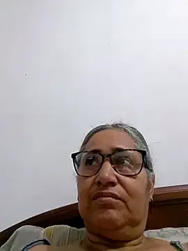 Stripchat Adult Webcam of _candi