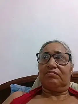 Stripchat Best Webcam of _candi