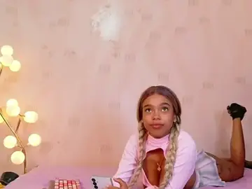 Stripchat Sex Chat of littleebonymommy