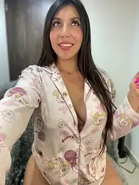 Stripchat Live Sex Cam of MiaJones21