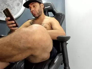 Stripchat Watch Live Sex Cams of kevin_collins76