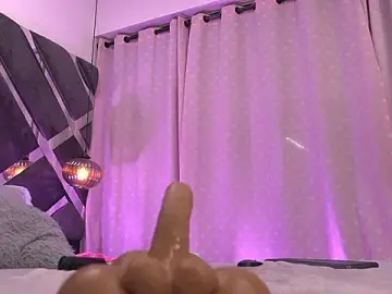 Stripchat Adult Webcams of violeta_aroca