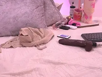 Stripchat Adult Webcam of violeta_aroca