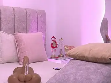 Stripchat Free Porn Cam of violeta_aroca