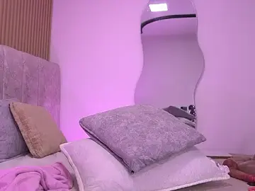 Stripchat Live Sex Cam of violeta_aroca