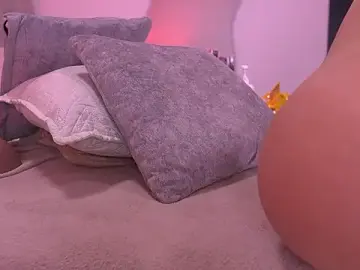 Stripchat Live Sex Cam of violeta_aroca