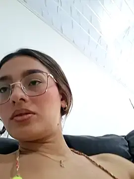 Stripchat Adult Webcam of Ary-18