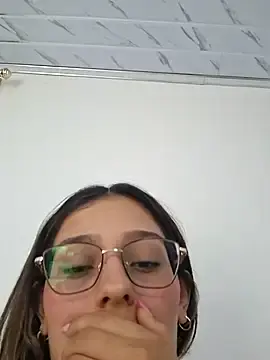 Stripchat Adult Webcam of Ary-18