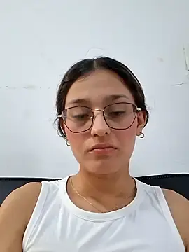 Stripchat Sex Cam of Ary-18