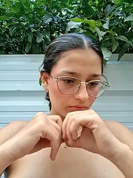 Stripchat Watch Live Sex Cams of Ary-18