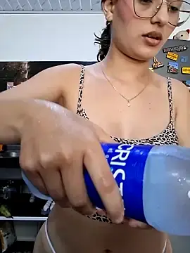 Stripchat Watch Live Sex Cams of Ary-18