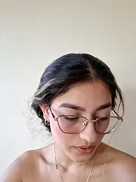 Stripchat Live Porn of Ary-18