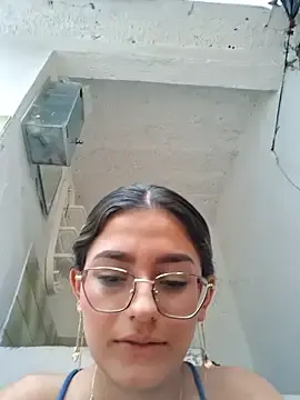 Stripchat Live Sex Cam of Ary-18