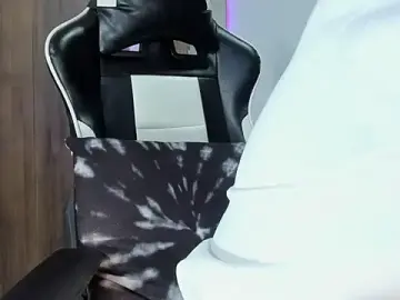 Stripchat Adult Webcam of AlanNaughty