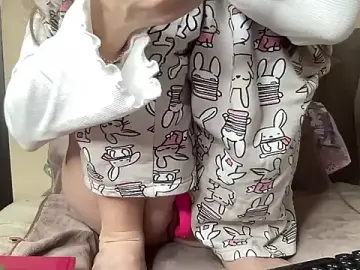 Stripchat Free Porn Cam of Daddysgirl_777