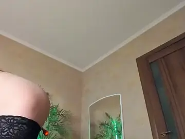 Stripchat Free Porn Cam of Diamond_D_