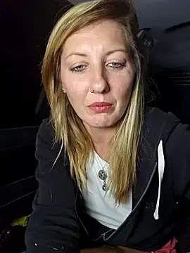 Stripchat Nude Webcam of SheIsSomething