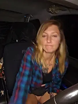 Stripchat Best Webcam of SheIsSomething