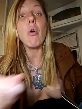 Stripchat Best live sex cam show of SheIsSomething