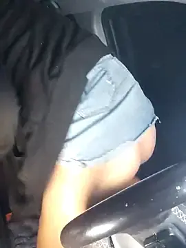 Stripchat Live Sex Cam of SheIsSomething