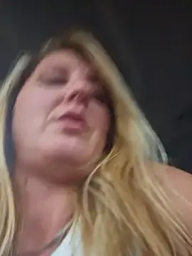 Stripchat Adult Webcam of SheIsSomething