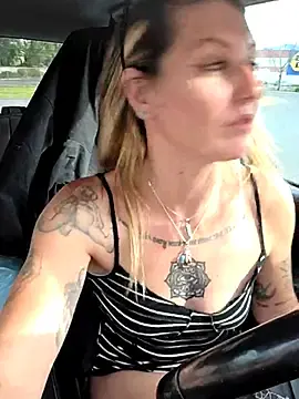 Stripchat Free Porn Cam of SheIsSomething