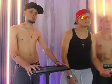 Stripchat Best live sex cam show of The_King_Swit