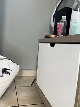 Stripchat Watch Live Sex Cams of Curveysinaa