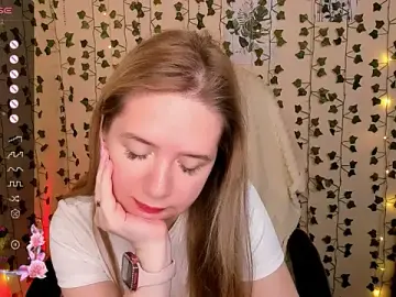 Stripchat Watch Live Sex Cams of Evaa_Grey