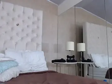 Stripchat Nude Webcam of La_Crespa_x