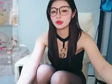 Stripchat Nude Webcam of -XiaoYu-777