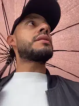 Stripchat Free Porn Cam of Elferjuan1310