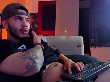 Stripchat Free Live Porn of Vincentblack