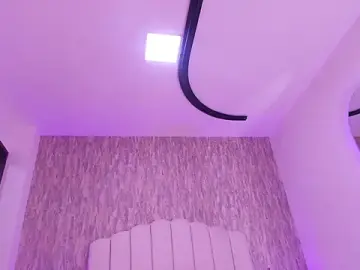 Stripchat Adult Webcams of raven_lilith_