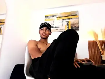 Stripchat Best live sex cam show of zander_2120