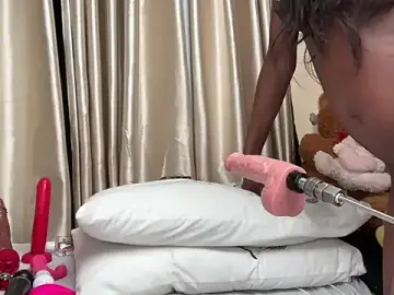 Stripchat Best live sex cam show of AudreySpanksFuck-