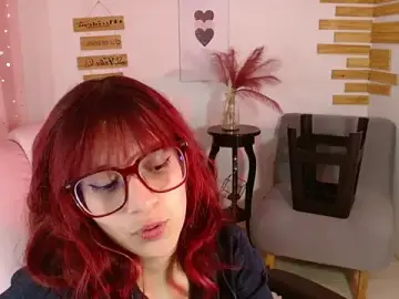 Stripchat Best Webcam of RedMeloddy