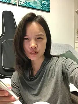 Stripchat Adult Webcam of Mile-m