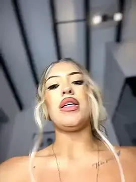 Stripchat Sex Cam of MystiqueXXX