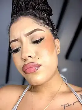 Stripchat Free Porn Cam of MystiqueXXX