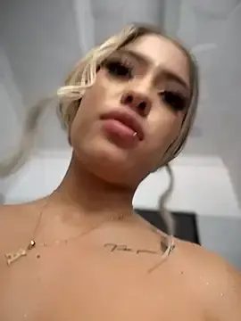 Stripchat Watch Live Sex Cams of MystiqueXXX